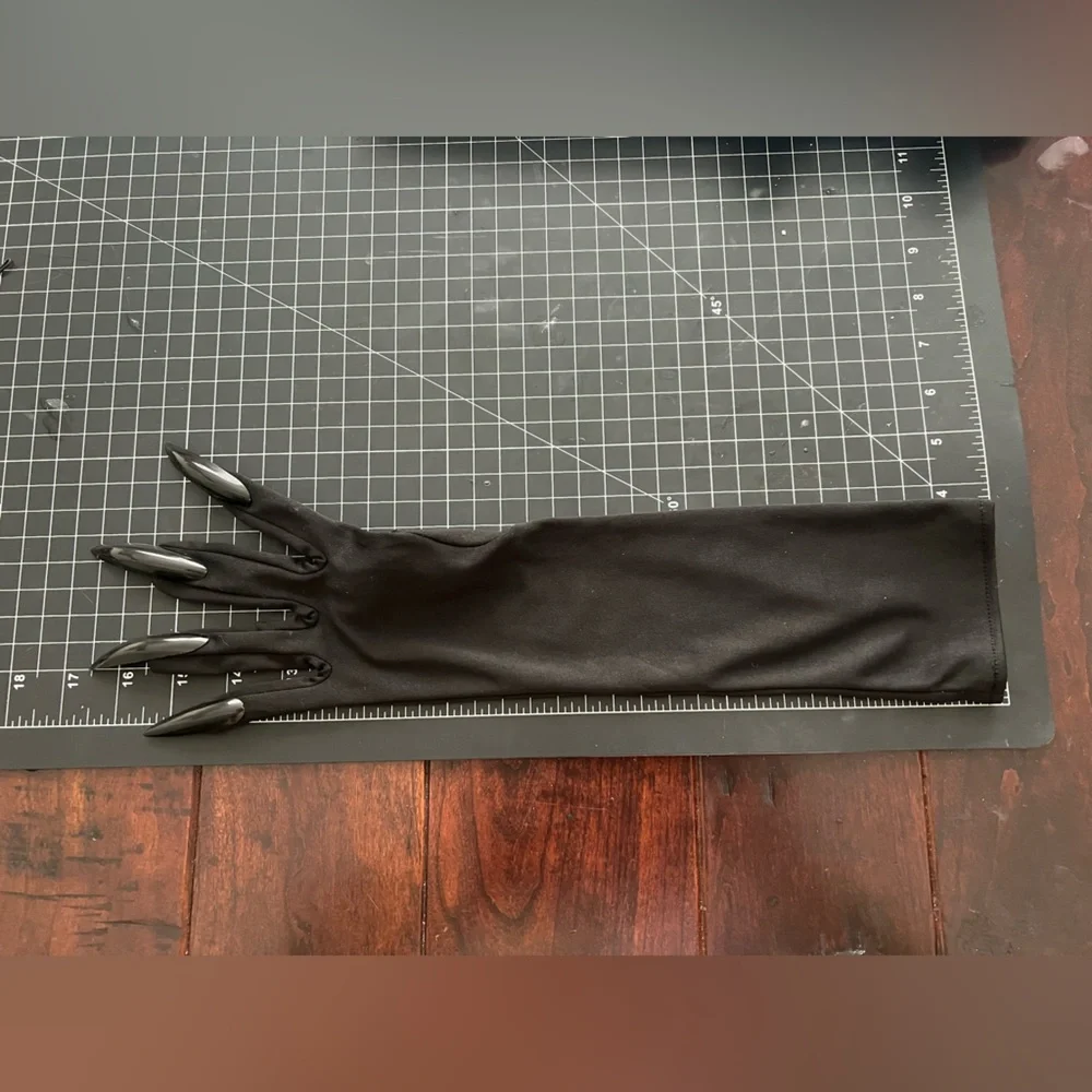 Black Claw Gloves